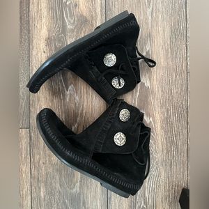 Minnetonka Booties